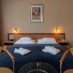Vital Отель 4*